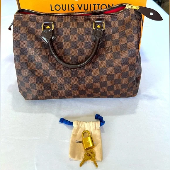 Louis Vuitton Speedy 30 - Picture 1 of 17